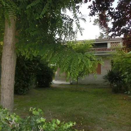 Apartment Three-bedroom With Garden, Parking And Ac Bibione
